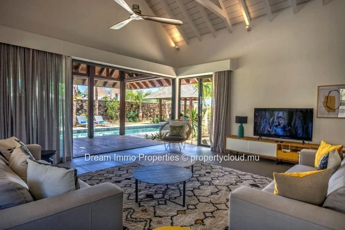 Luxury 4-Bedroom Villa 500 Meters From The Sea In The North Of Mauritius