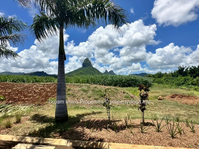 Huge Residential Land With Mountain View In West Cape Residence, Tamarin – Mauritius
