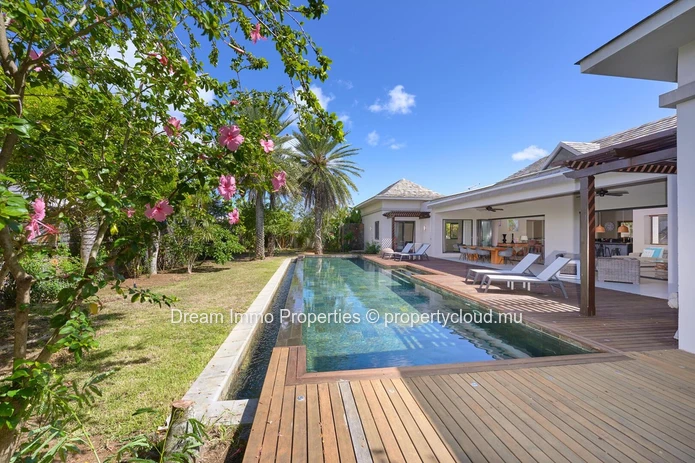 Beautiful 5-Bedroom Villa On A Huge 1,150 Sqm Land In Grand Baie – Mauritius