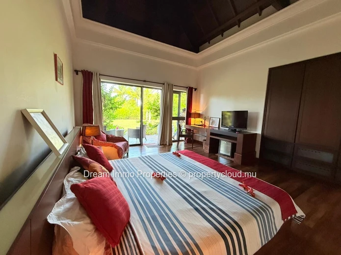 Elegant 4-Bedroom Villa With Beach Access In Bel Ombre - Mauritius