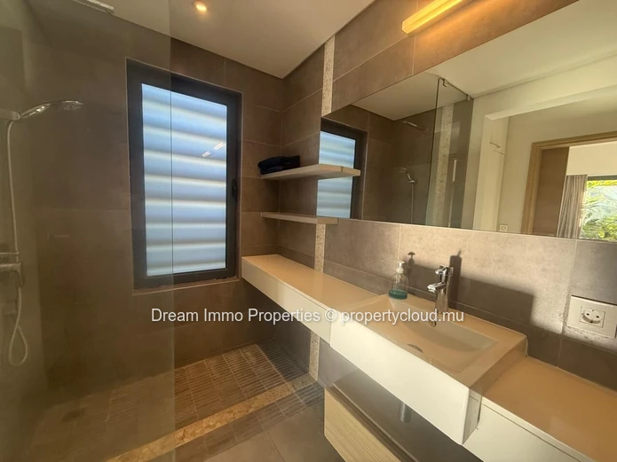Top 2 Bedroom Apartment 100 M From The Beautiful Mont-Choisy Lagoon & Golf Course - Mauritius